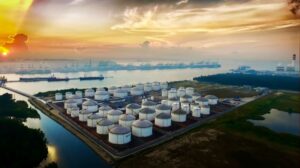HPCL inks LNG deal with Abu Dhabi, boosts recruitment drive